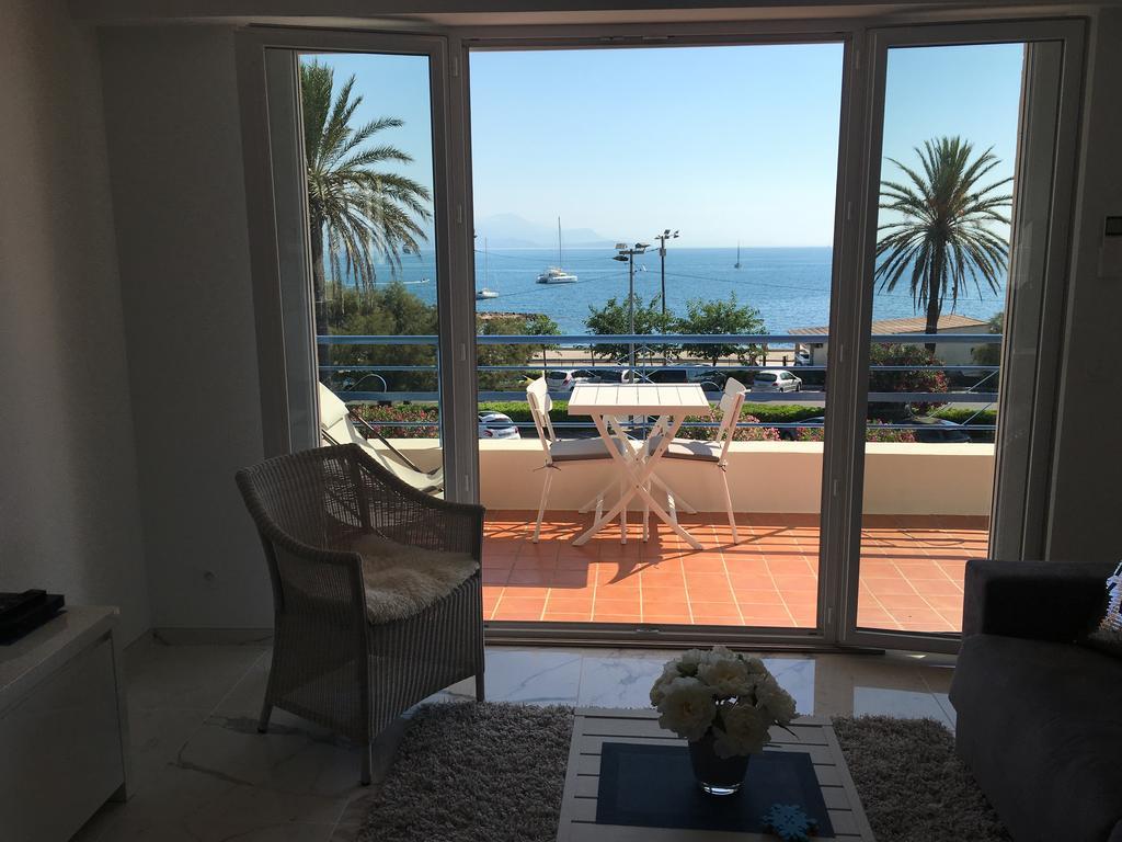 Superior Apartment On First Floor With Sea View Antibes Exterior foto